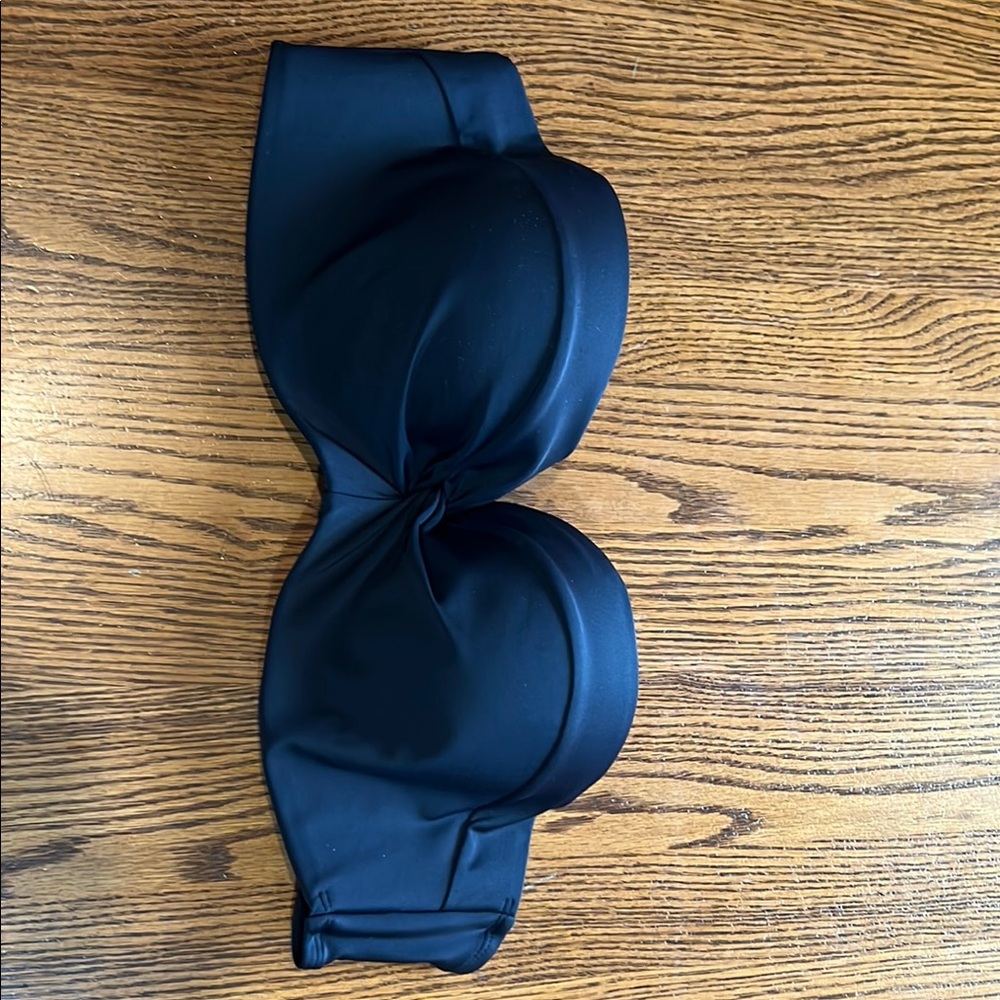 Catalina Black Bikini Top